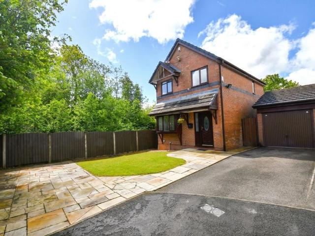 House for sale in Westleigh, Wigan