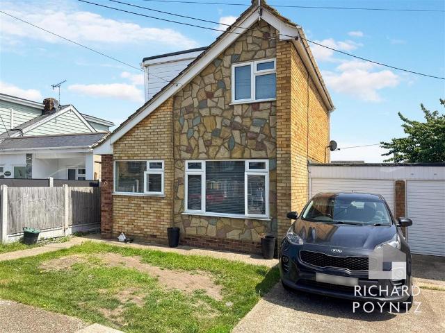 House for sale in Leigh Beck, Essex