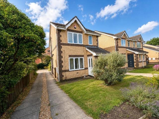 House for sale in Buttershaw, West Yorkshire