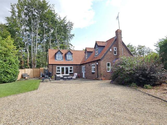House for sale in Elloughton-cum-Brough, Brough