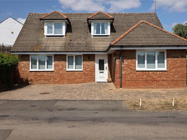 House for sale in Clophill, Bedfordshire