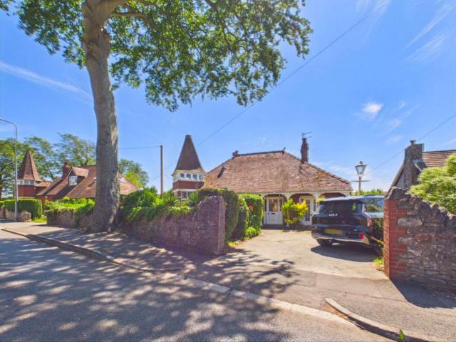 House for sale in Swanbridge, Sully