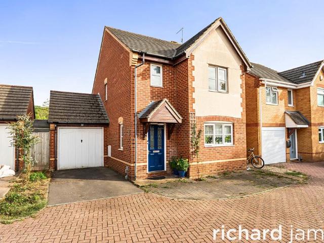 House for sale in Abbey Mead, Swindon