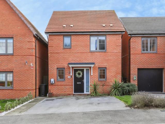 House for sale in Elmton, East Midlands
