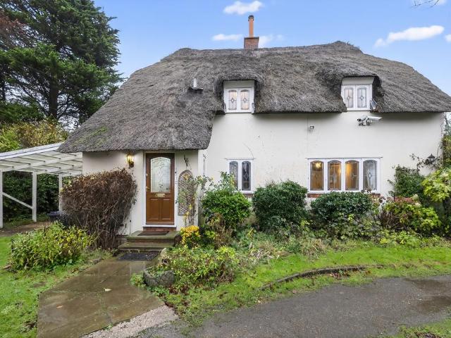 House for sale in Epping Green, Epping