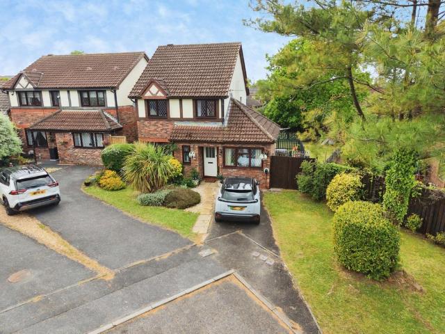 House for sale in Gorseinon, Wales