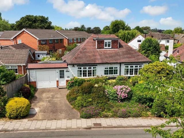 House for sale in Barton In Fabis, East Midlands
