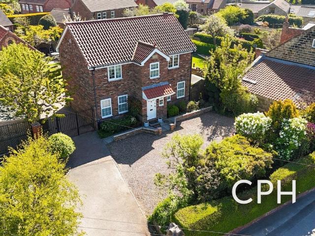 House for sale in Newby and Scalby, North Yorkshire