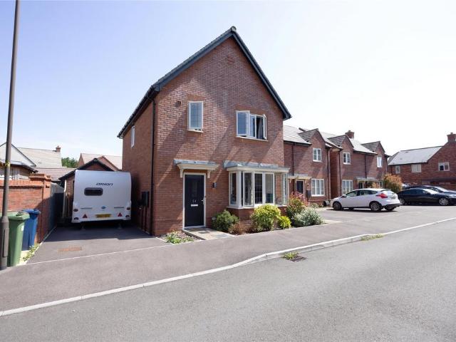 House for sale in Wheatpieces, Pamington