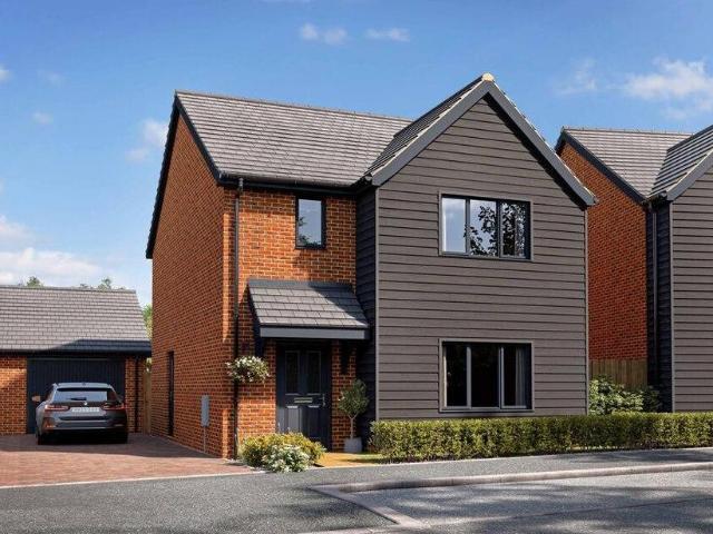 House for sale in Fenny Stratford, Milton Keynes