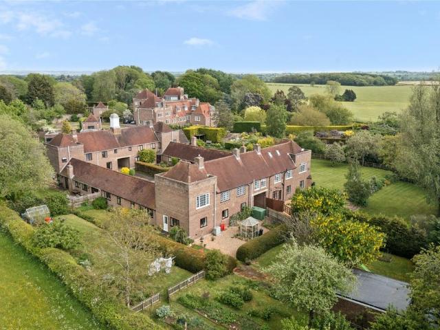 House for sale in Little Horwood, Buckinghamshire