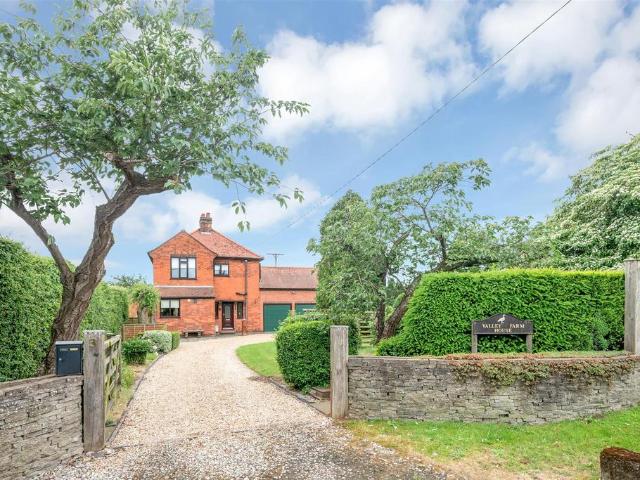 House for sale in Alverton, East Midlands