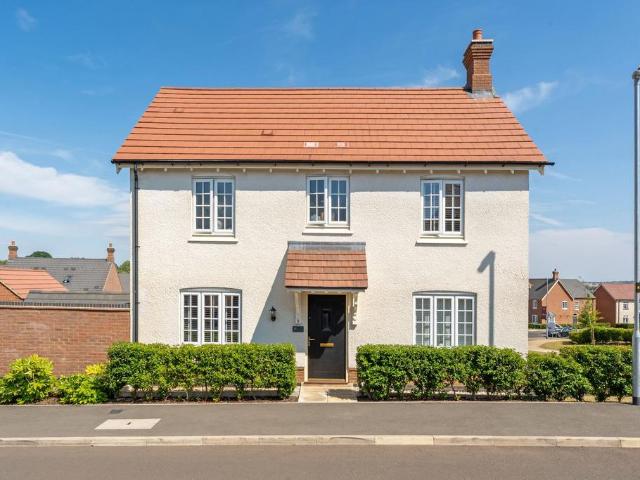 House for sale in Stanford On Avon, Leicestershire