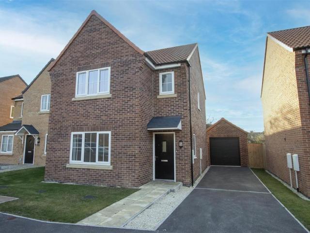 House for sale in Elmton, East Midlands