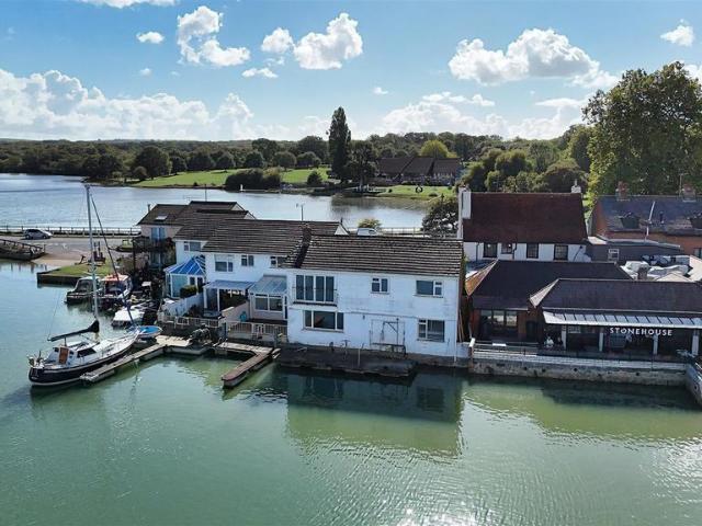House for sale in Wootton Bridge, Isle of Wight