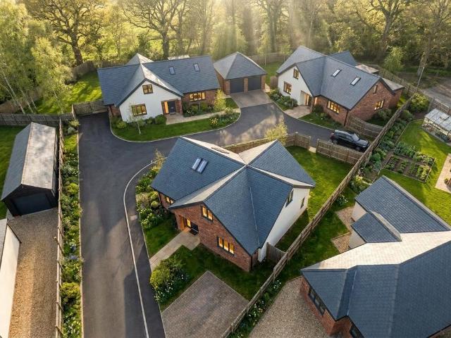House for sale in King's Walden, Hertfordshire