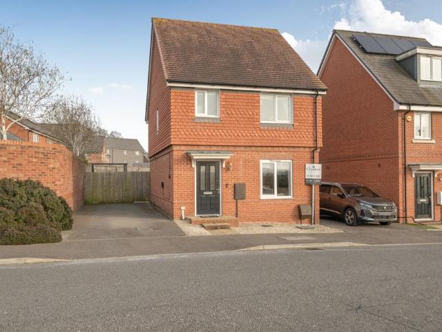 House for sale in Old Netley, Helford