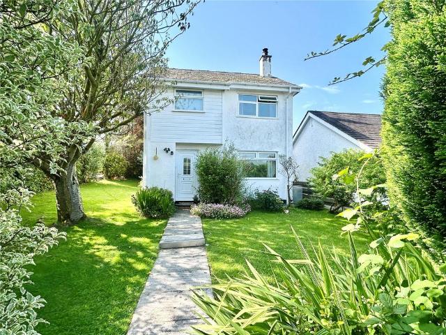 House for sale in Llanddaniel Fab, Wales