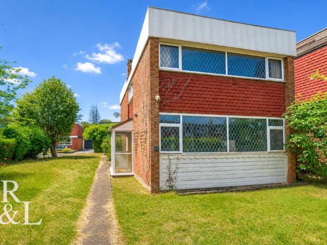 House for sale in Leyfields, Kettlebrook