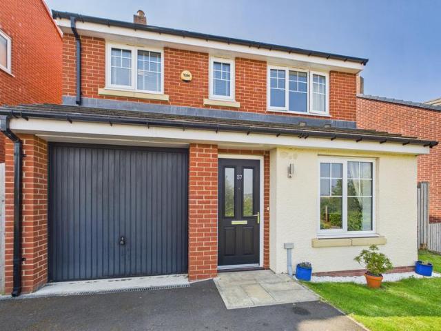 House for sale in Crawcrook, Gateshead