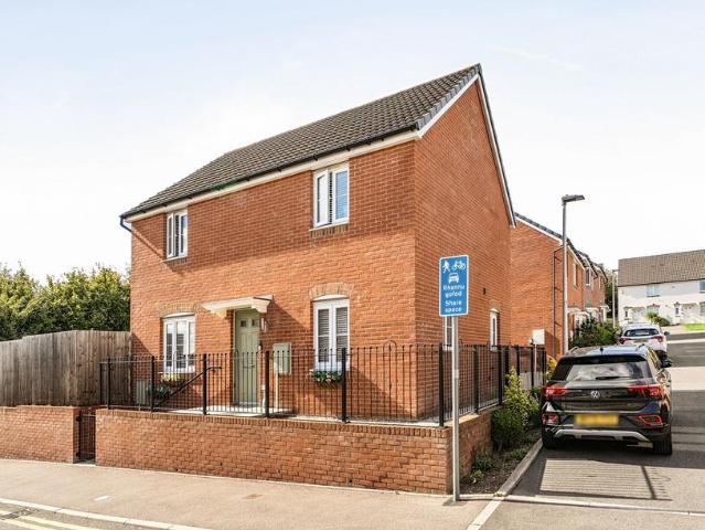 House for sale in Highfields, Cardiff