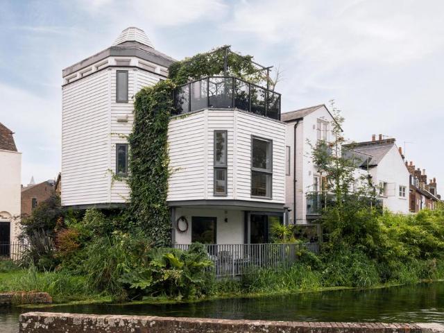 House for sale in The King's Mile, The Bridge