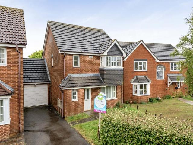 House for sale in Hawkinge, Folkestone