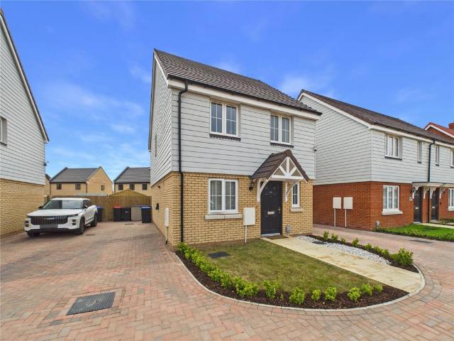 House for sale in Chipping Hill, Essex