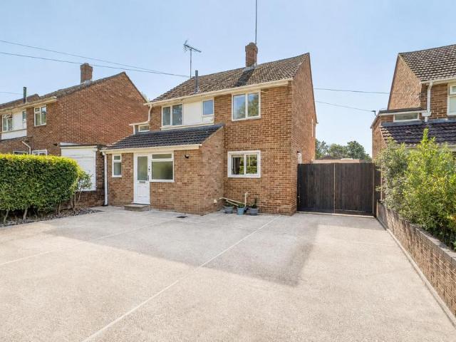 House for sale in Oakmount, Eastleigh
