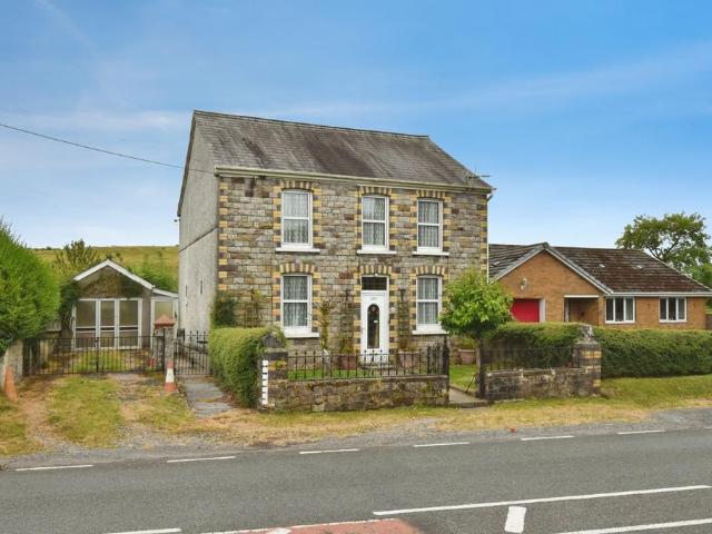 House for sale in Cwarter Bach, Lower Brynamman