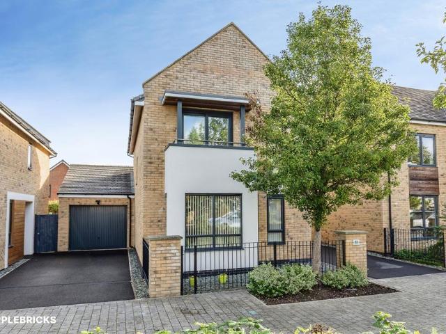 House for sale in Locking Parklands, Locking