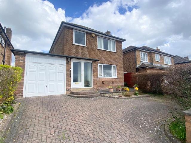 House for sale in Highburton, West Yorkshire