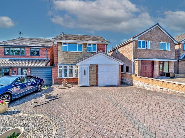 House for sale in Broomhill, Chadsmoor