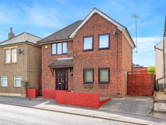 House for sale in Hawley, Monks Orchard