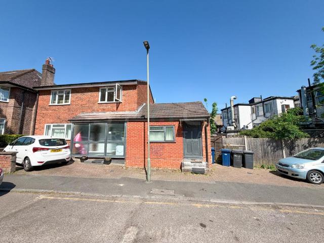 House for sale in Greater London