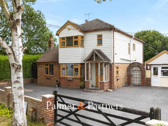 House for sale in Weeley, Dale Hill