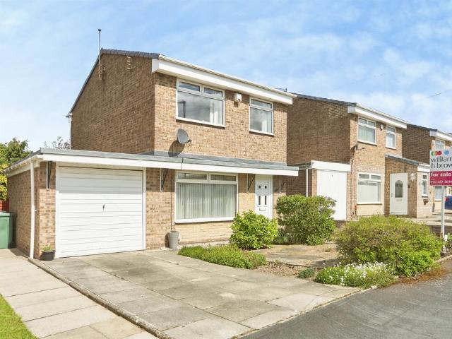 House for sale in Calverley, West Yorkshire