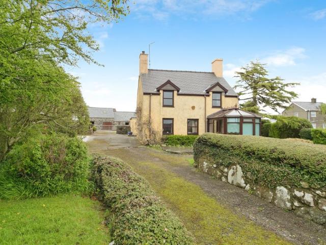 House for sale in Llanystumdwy, Chwilog
