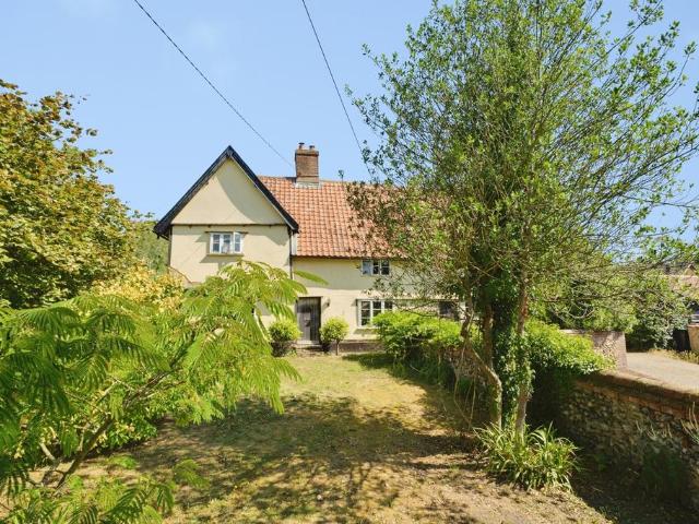 House for sale in Bedingfield, Suffolk
