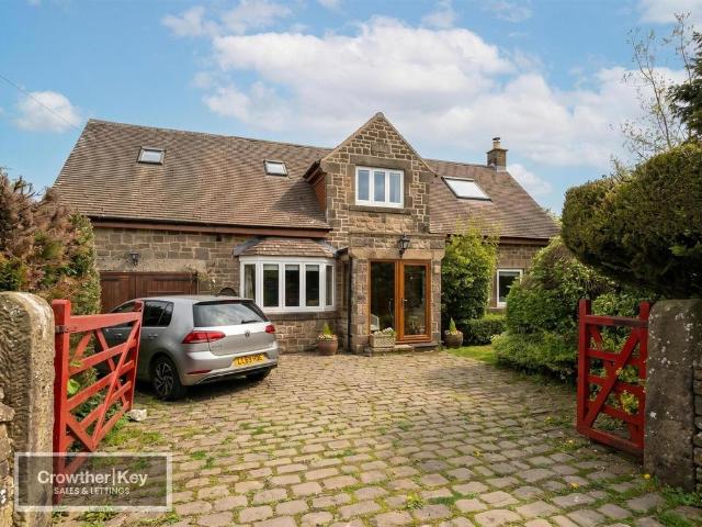 House for sale in Froggatt, East Midlands