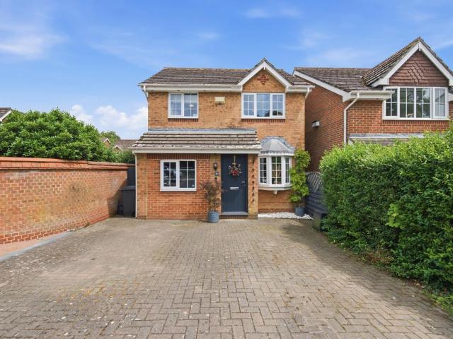 House for sale in Barton Stacey, Hampshire
