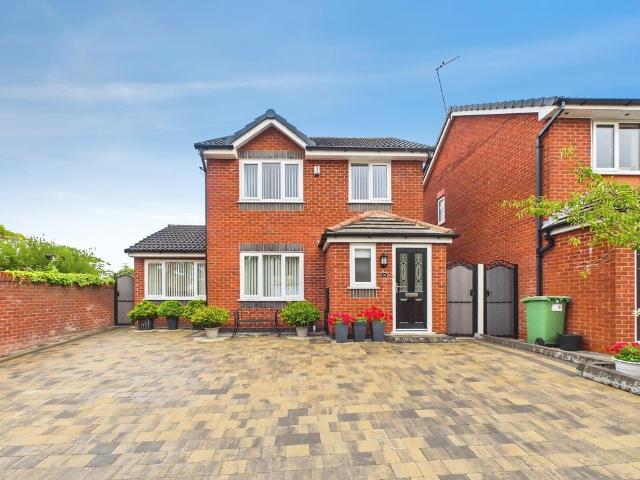 House for sale in Cowley Hill, St Helens