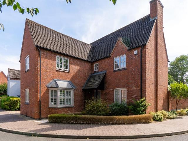House for sale in Elmfield, Leicestershire