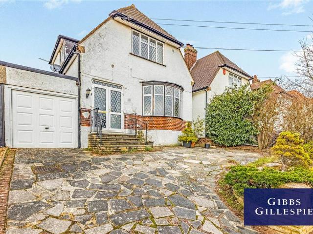 House for sale in Northwood, Greater London