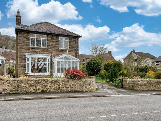 House for sale in Froggatt, East Midlands