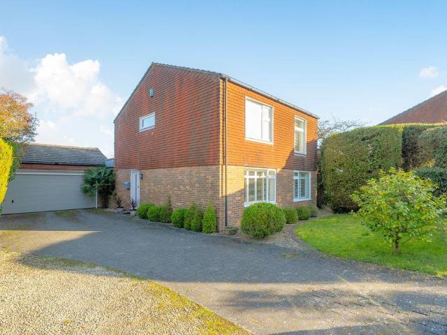 House for sale in Sandown Park, Kent