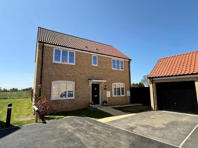 House for sale in Gosberton Clough, Lincolnshire