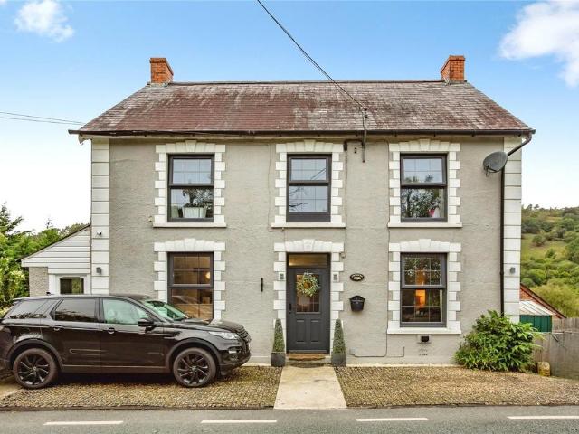 House for sale in Llanfihangel-ar-Arth, Pencader