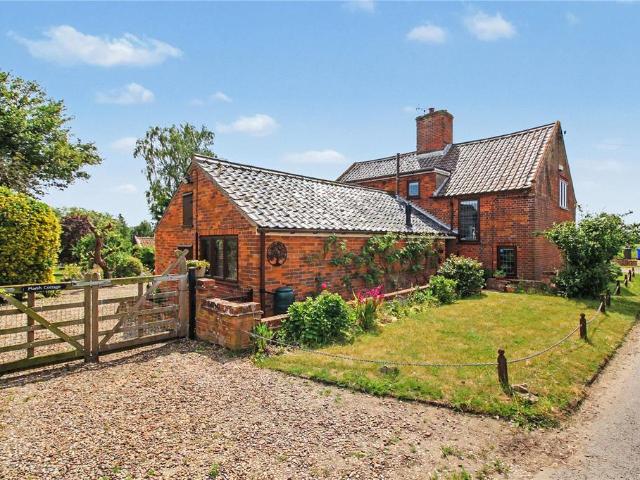 House for sale in Eastbridge, Suffolk