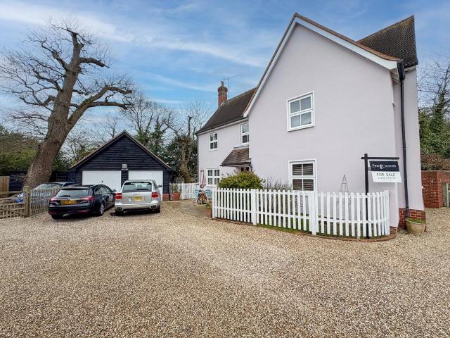 House for sale in Chipping Hill, Essex